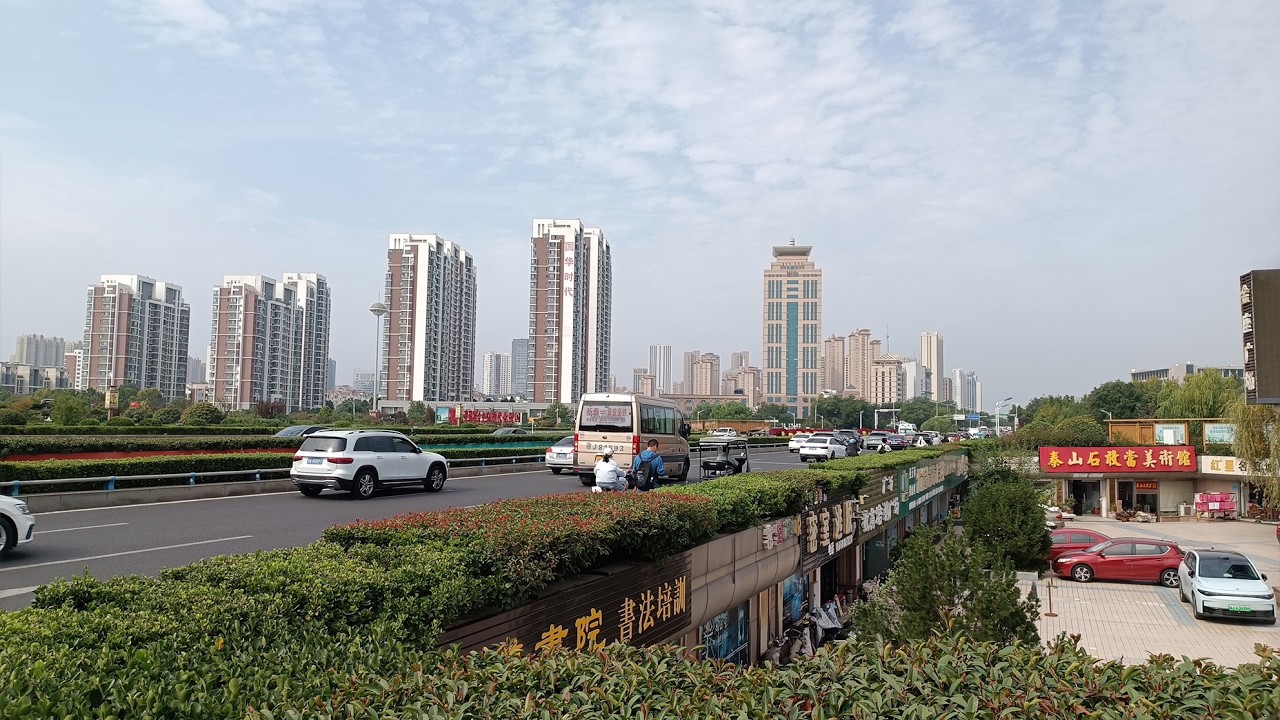 【山东•泰安】4K 科山路沿途及泰山广场周边，漫步实景 Discover the Real China in 4K HDR