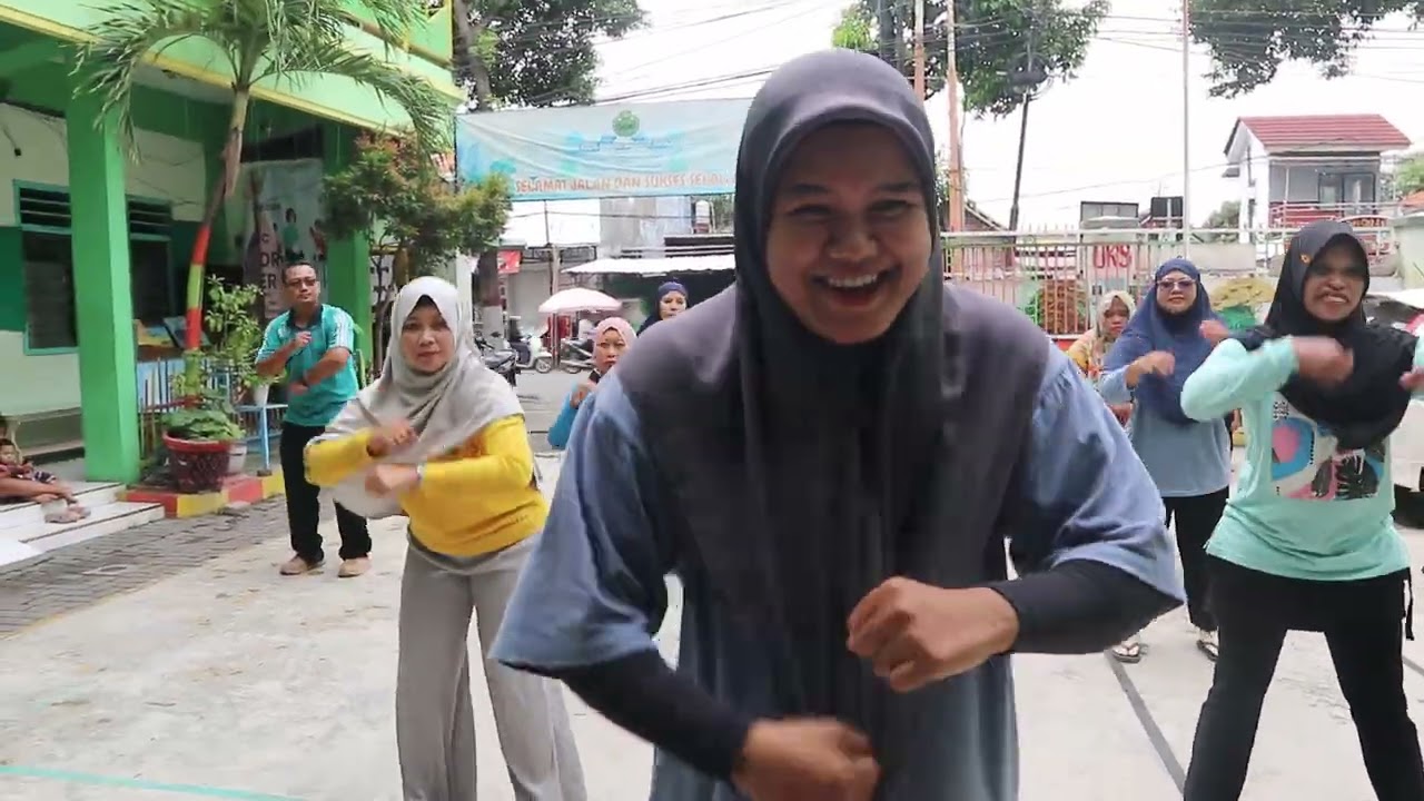 MANTAB!!! SEHAT JIWA RAGA bersama Instruktur Senam SPETA Nyi Khusnul khatimah,S.Pd.