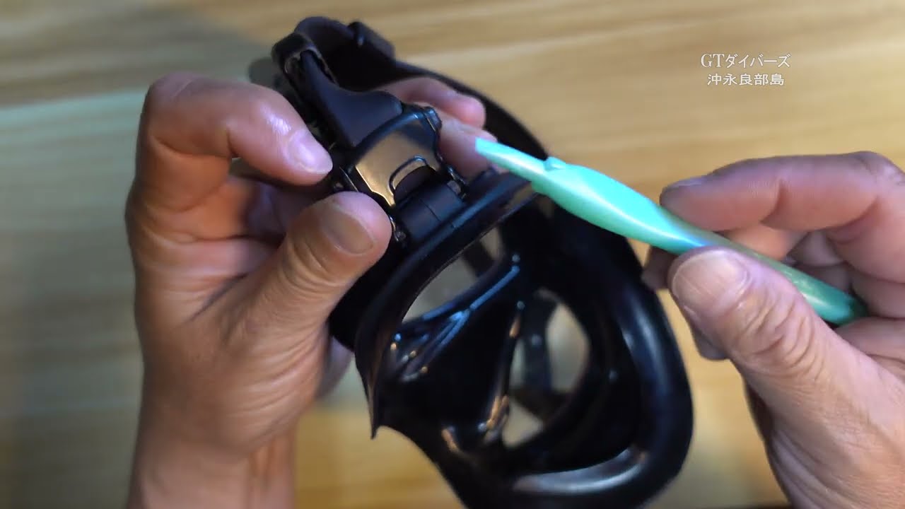 tusa マスク「インテガ intega」のストラップ  外し方 分解と組み立て