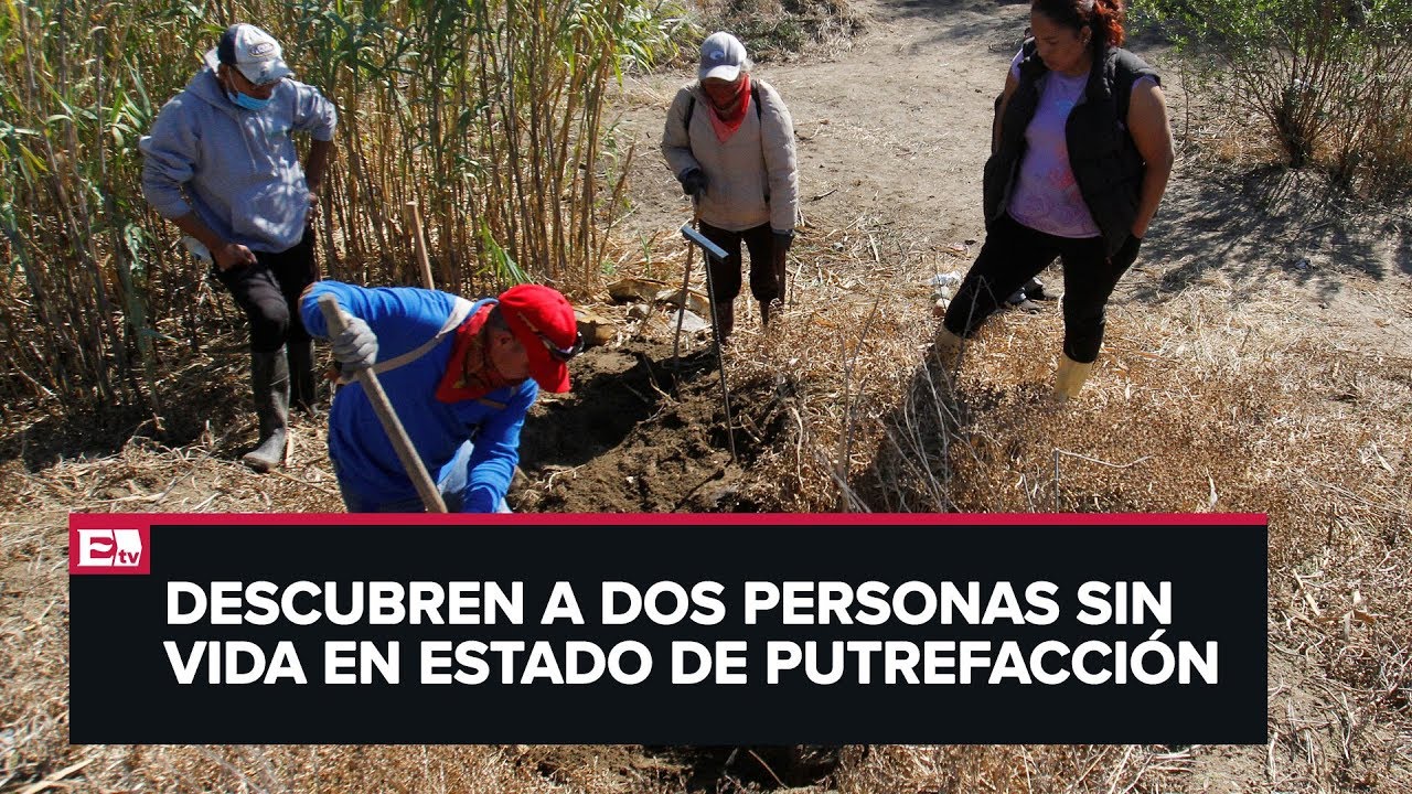 Familiares de desaparecidos buscan cuerpos en predio baldío en Tijuana, BC