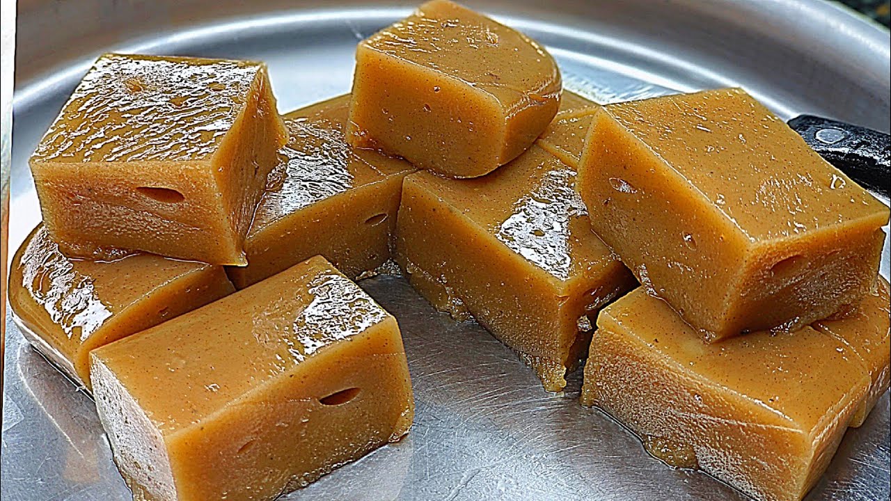 ರಾಗಿ ಹಲ್ವಾ 1 ಕಪ್ಪು ರಾಗಿ ಹಿಟ್ಟು  ಉಪಯೋಗಿಸಿ  ಈ ಅದ್ಭುತವಾದ ಅಲ್ವಾ ರೆಸಿಪಿ ನಾ ಒಂದ್ಸಲ ಟ್ರೈ ಮಾಡಿ Rhagi  halwa