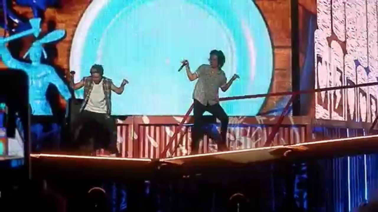 One Direction - Strong - Harry and Niall Dancing - Philly - 8/14/14 - WWA Tour