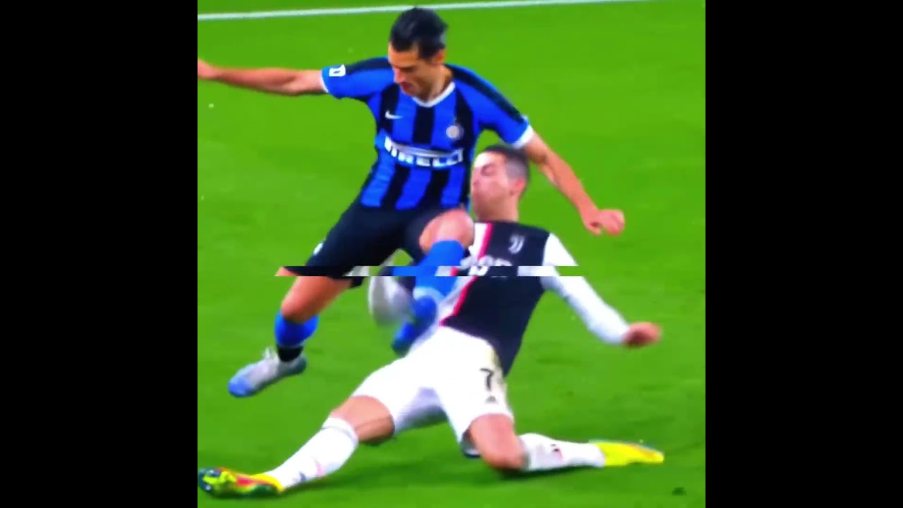 Pepe & Ramos Vs Ronaldo Tackle 🤯...
