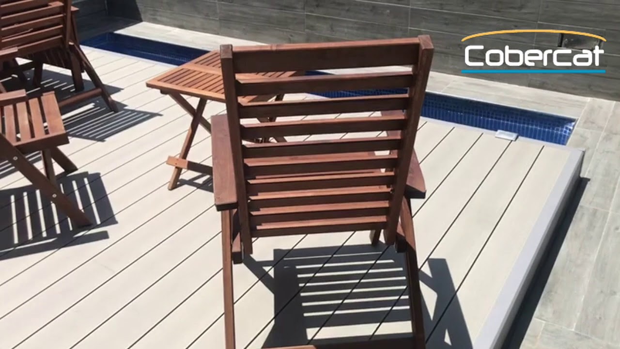 Cubierta plana de madera para piscina