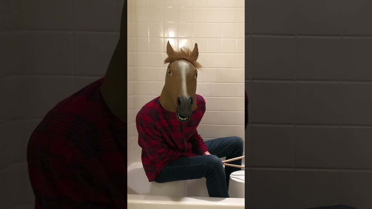 What I actually do on my bathroom break | 