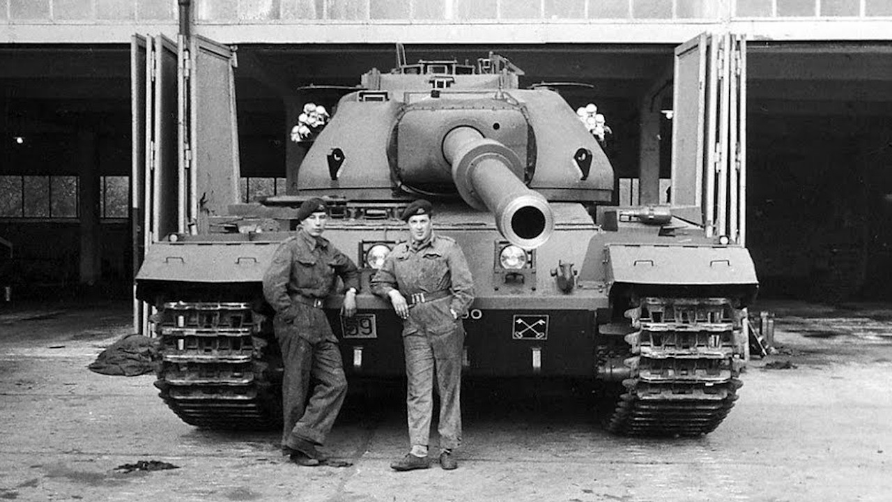 Британский бронированный монстр в ответ на советский ИС-3 — FV 214 Conqueror