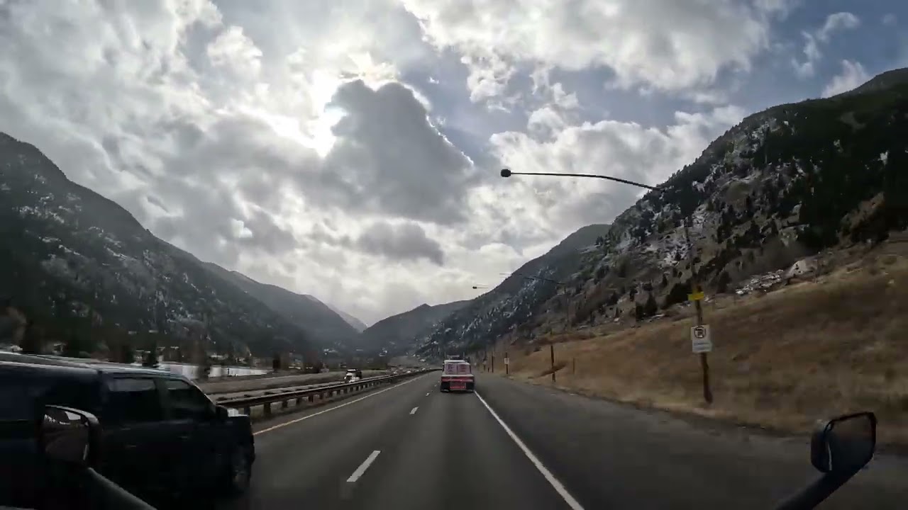 Driving across Rocky Mountains @ Colorado I-70 West (November 2022) 🏔️