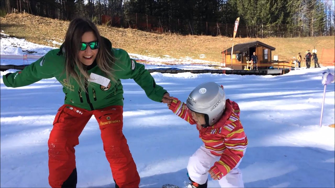 Lezioni di snowboard per i più piccini - Camigliatello Silano