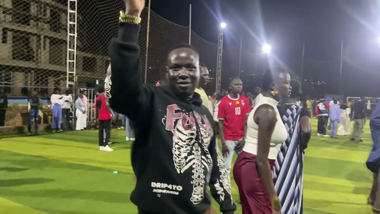 Highlight 2:39 – 7:38 from DINKA CULTURAL DANCE is live