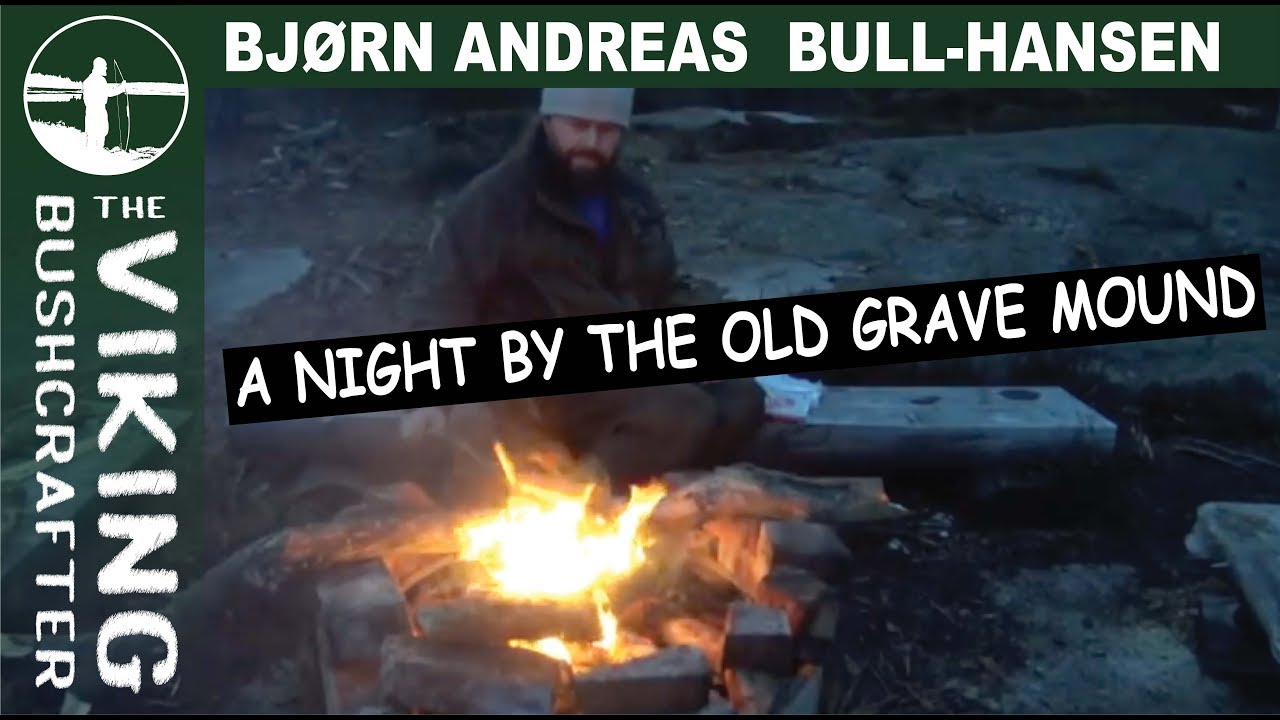 ALONE IN THE WOODS - Bushcraft Overnighter by the Old Bronze Age Grave Mound