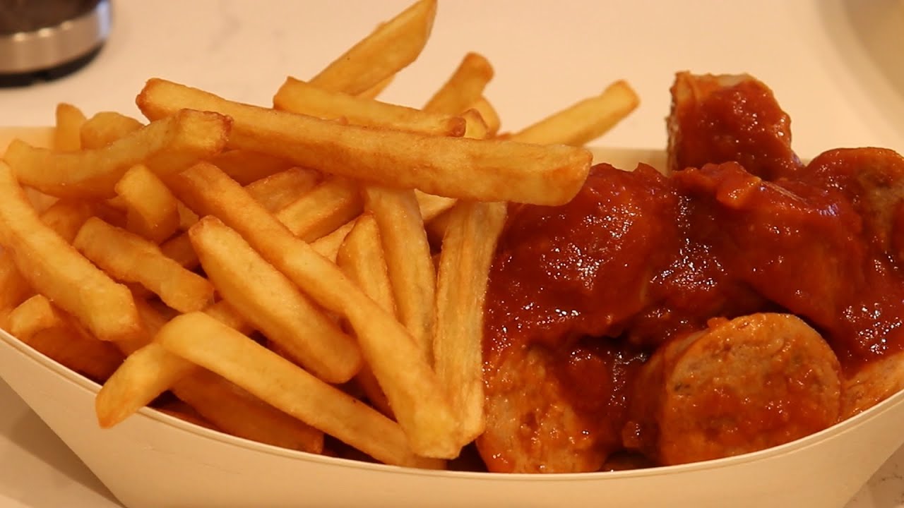 How to make German Currywurst
