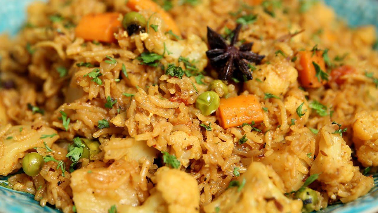 Vegetable Tehri | Easy To Make One Pot Rice Dish - Indian Delicacy | Ruchi's Kitchen