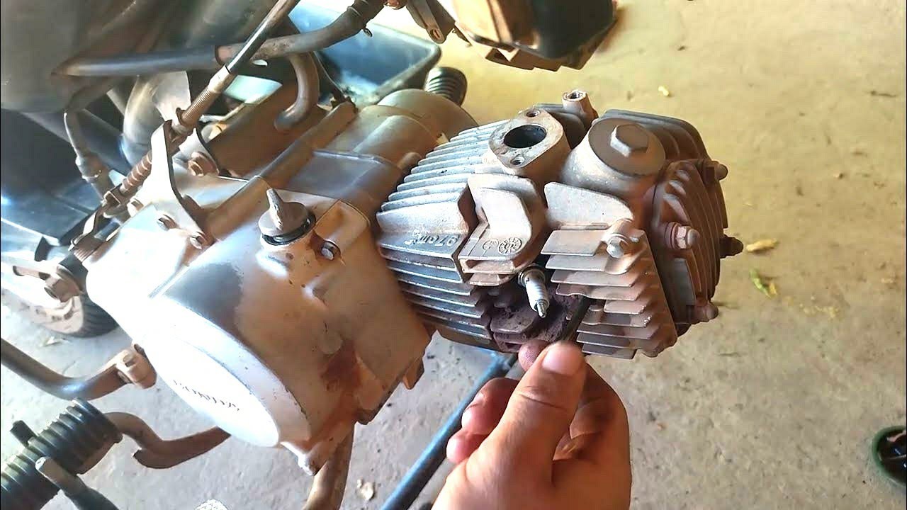 Desmontagem do motor da pop 100 e muitas dicas boas sobre o motor da pop 100