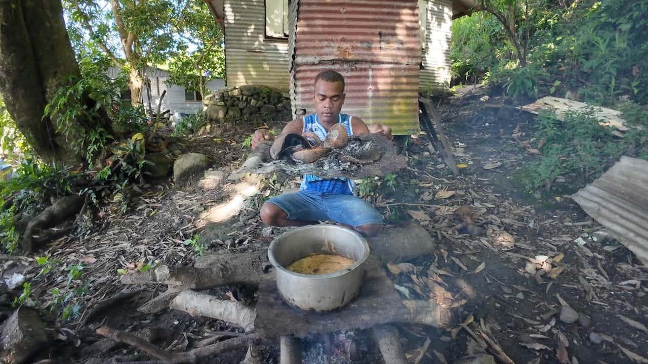 Выпечка булочек на открытом огне🔥🇫🇯