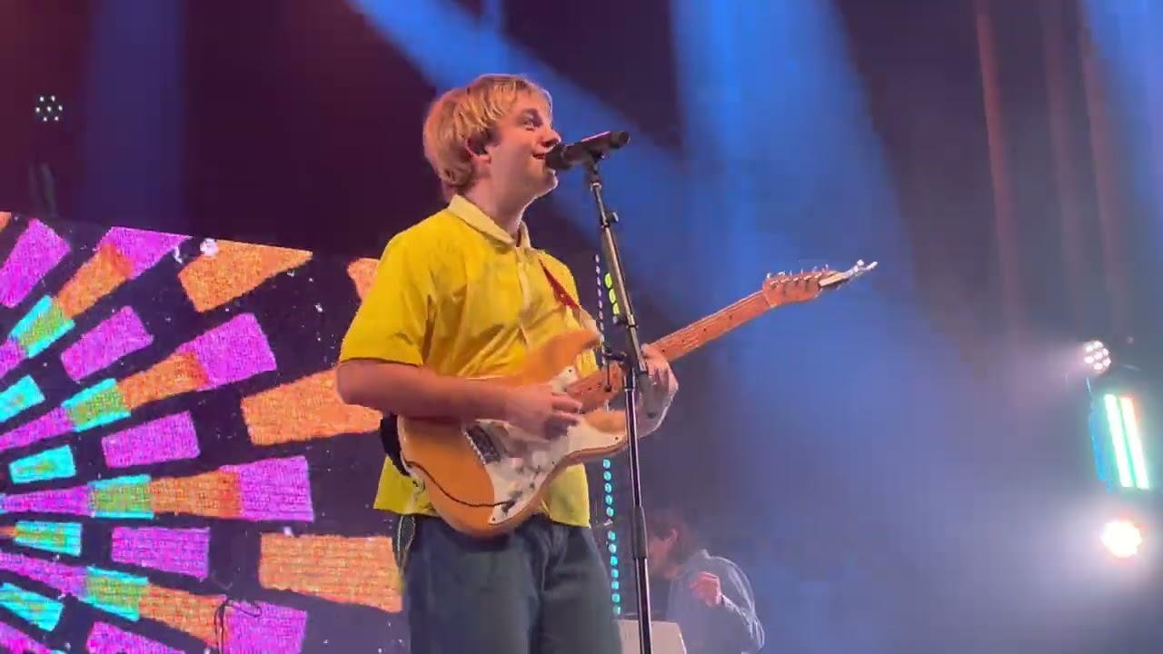 Dayglow, Can I Call You Tonight LIVE at The Eastern