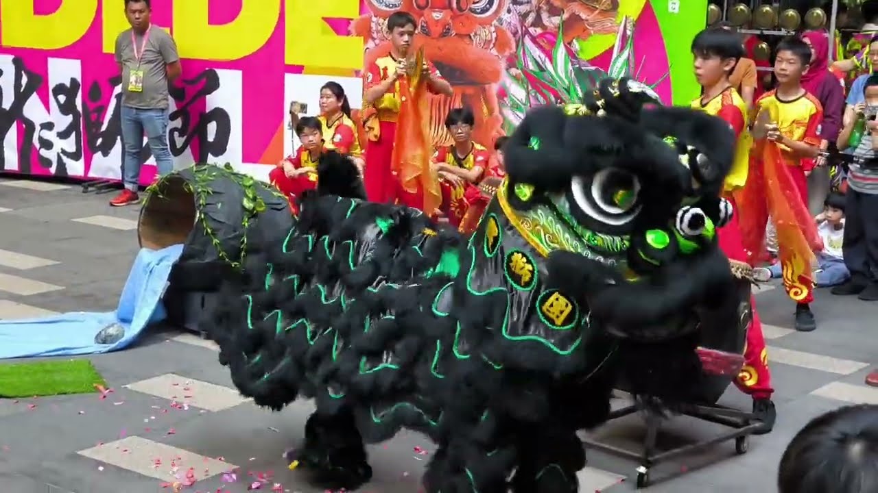 Traditional Lion Dance Performance | BBCC Lalaport 2026