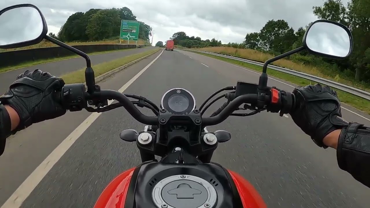 2022 Yamaha XSR 125 Walkaround & Test Ride