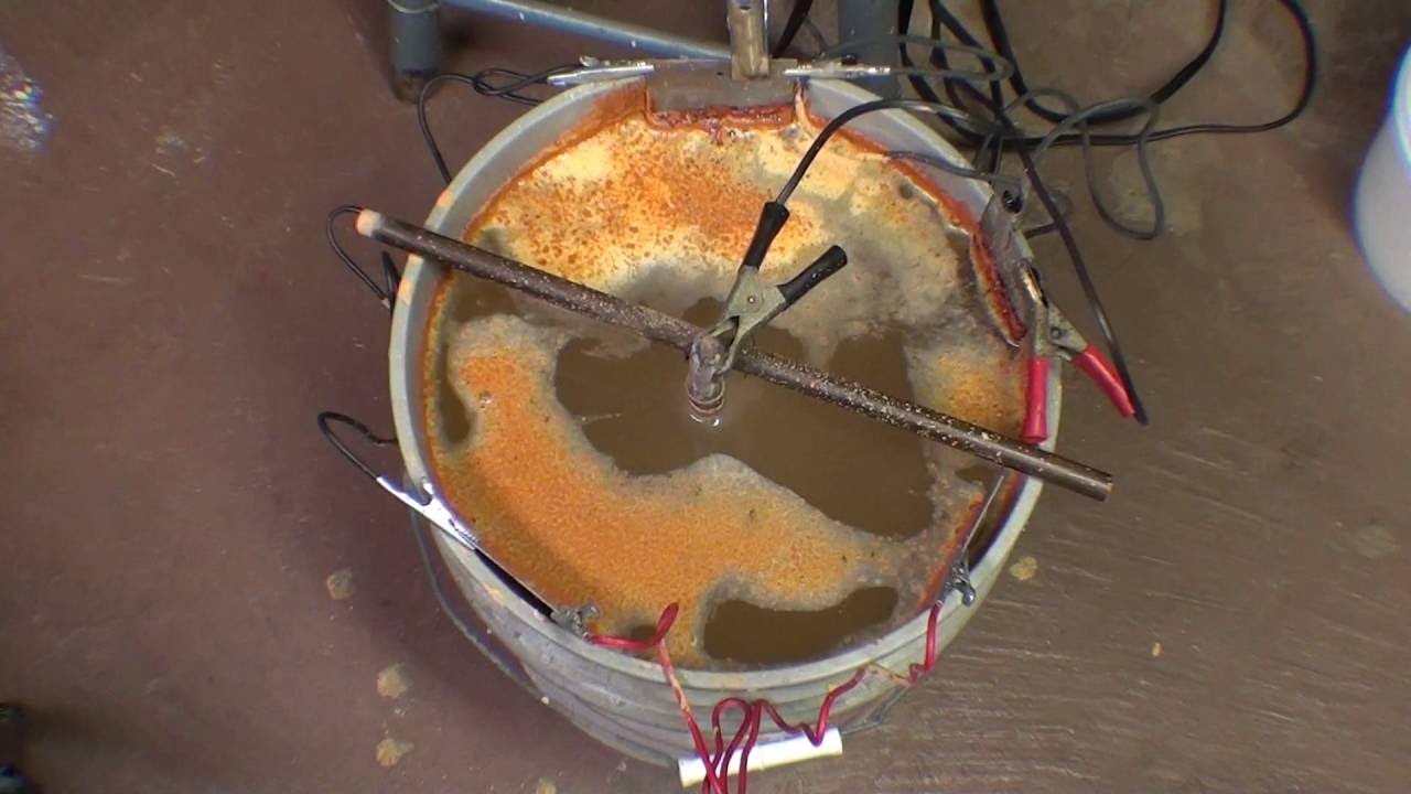 Rust Removal - Electrolysis vs. Vinegar  #309 Pt 1 tubalcain