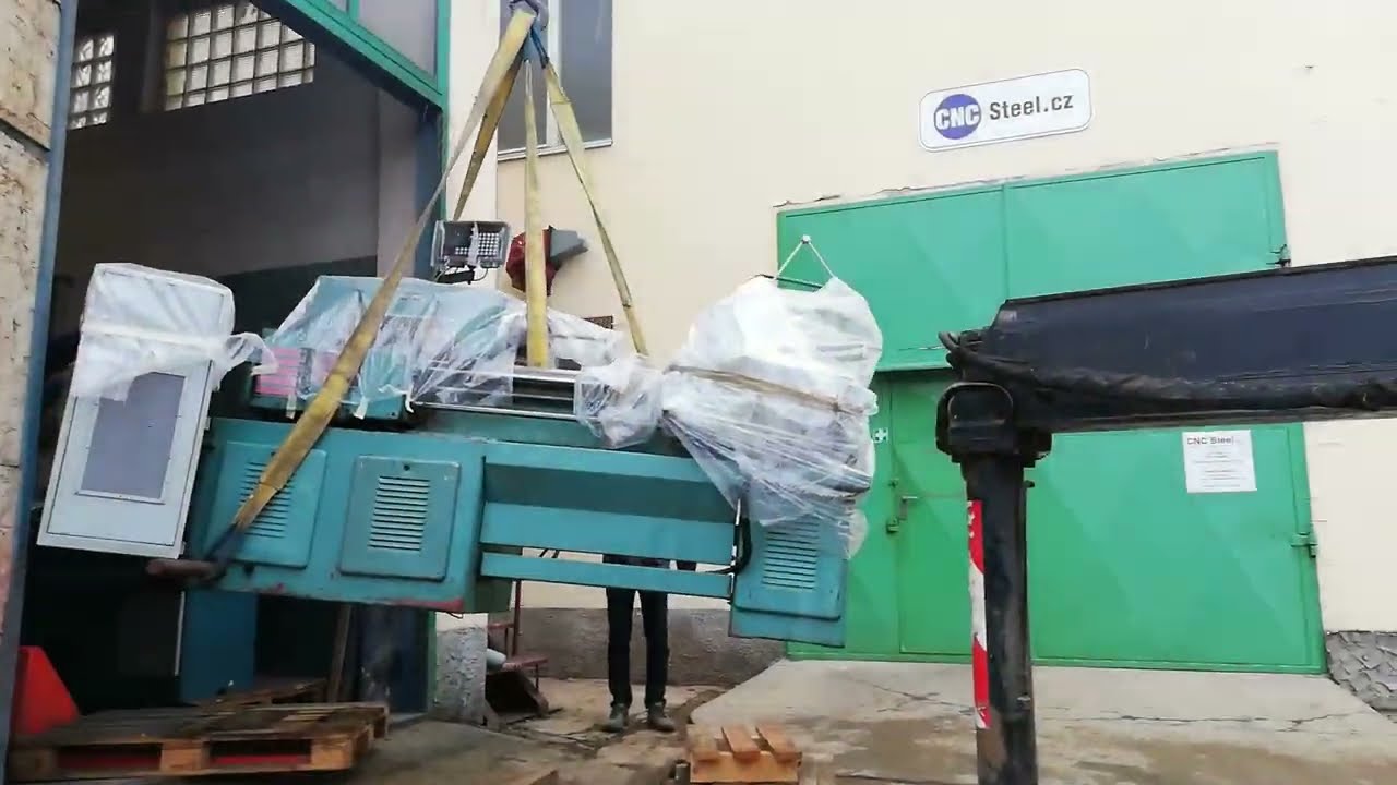soustruh SV 18 RD  - stěhování, SUS 63 -  začátek renovace