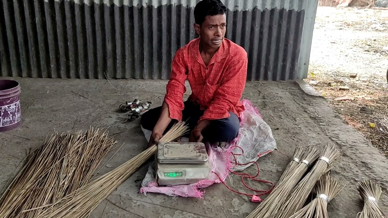 coconut brooms making 🏝️🏝️🏝️🏝️🏝️