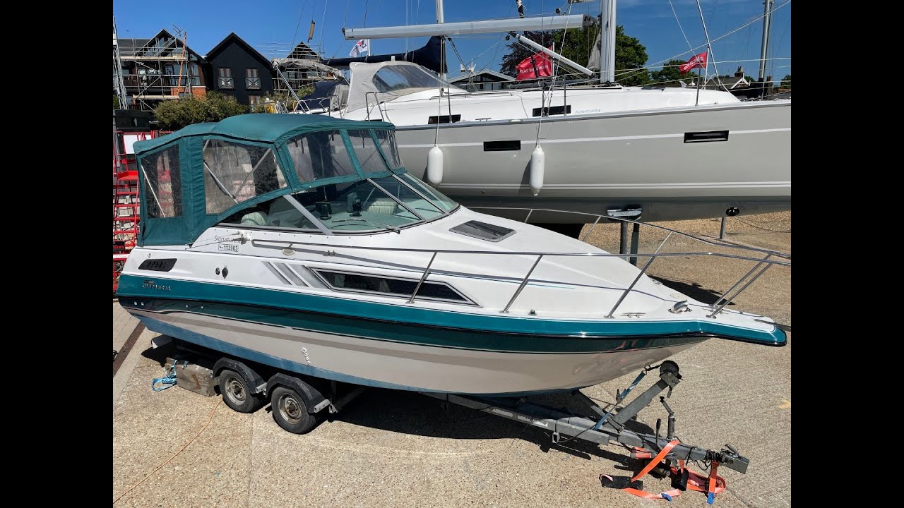 Chaparral Signature 24 'Emelia Rose'