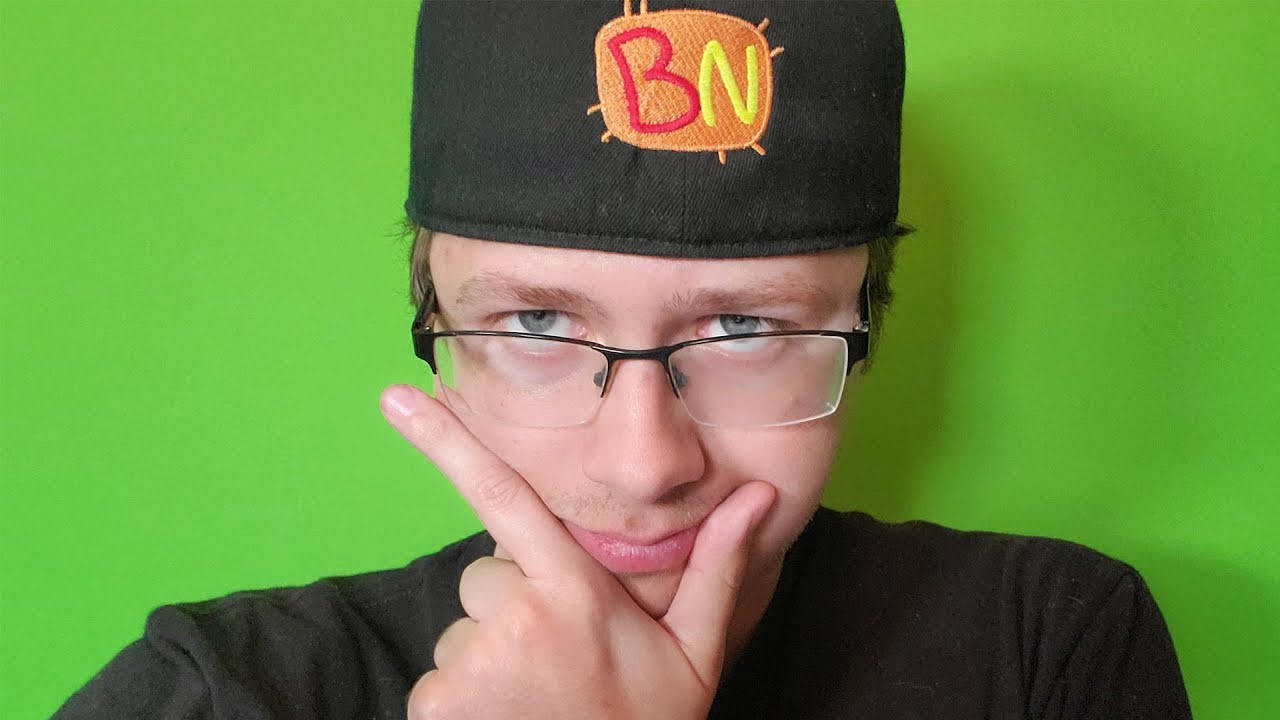 Does Bathaniel Nandy Use a Green Screen?
