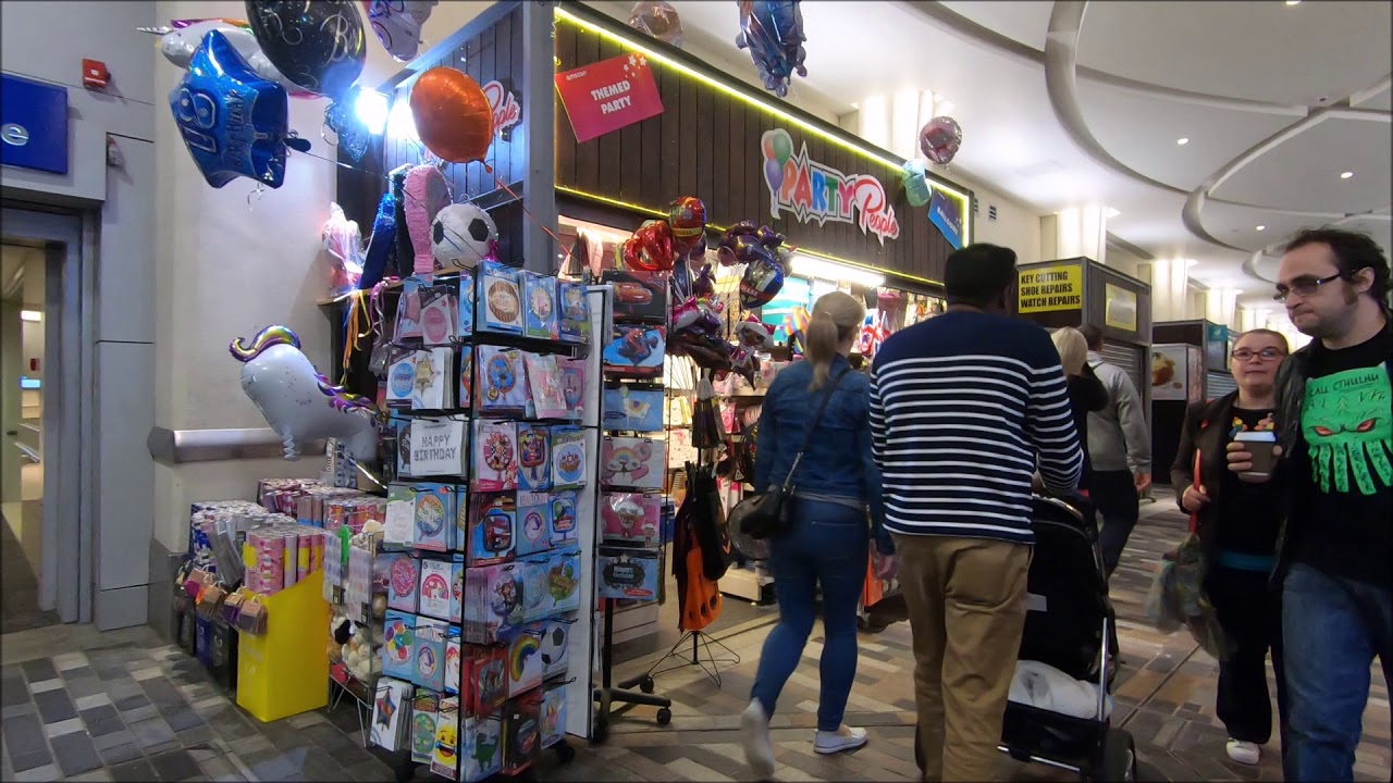 Virtual Tour Of Market Walk - Woking Town Centre - October 2019 | kittikoko