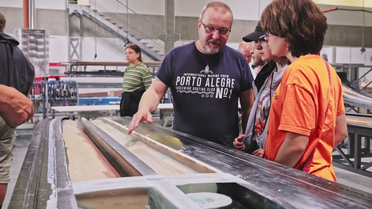 26/7 - HpH Sailplanes Factory Tour