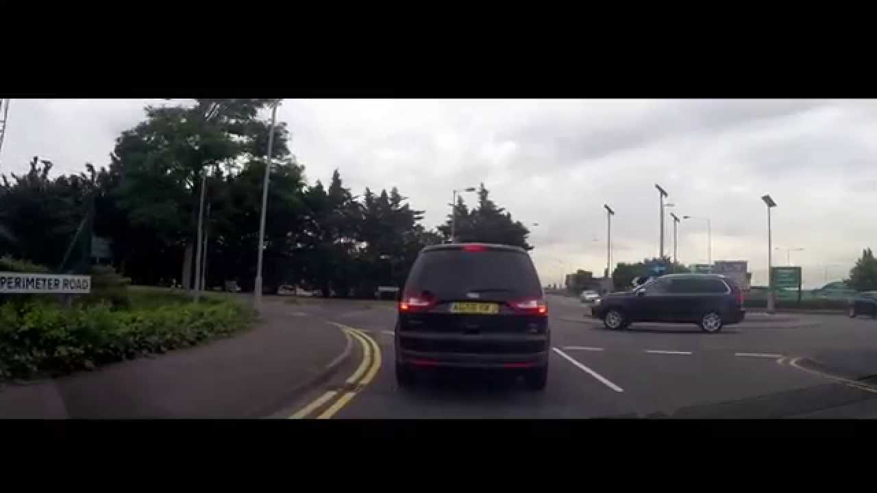 Driving in London - Gatwick Airport [LGW] to Heathrow Airport [LHR] ( Terminal 2 )