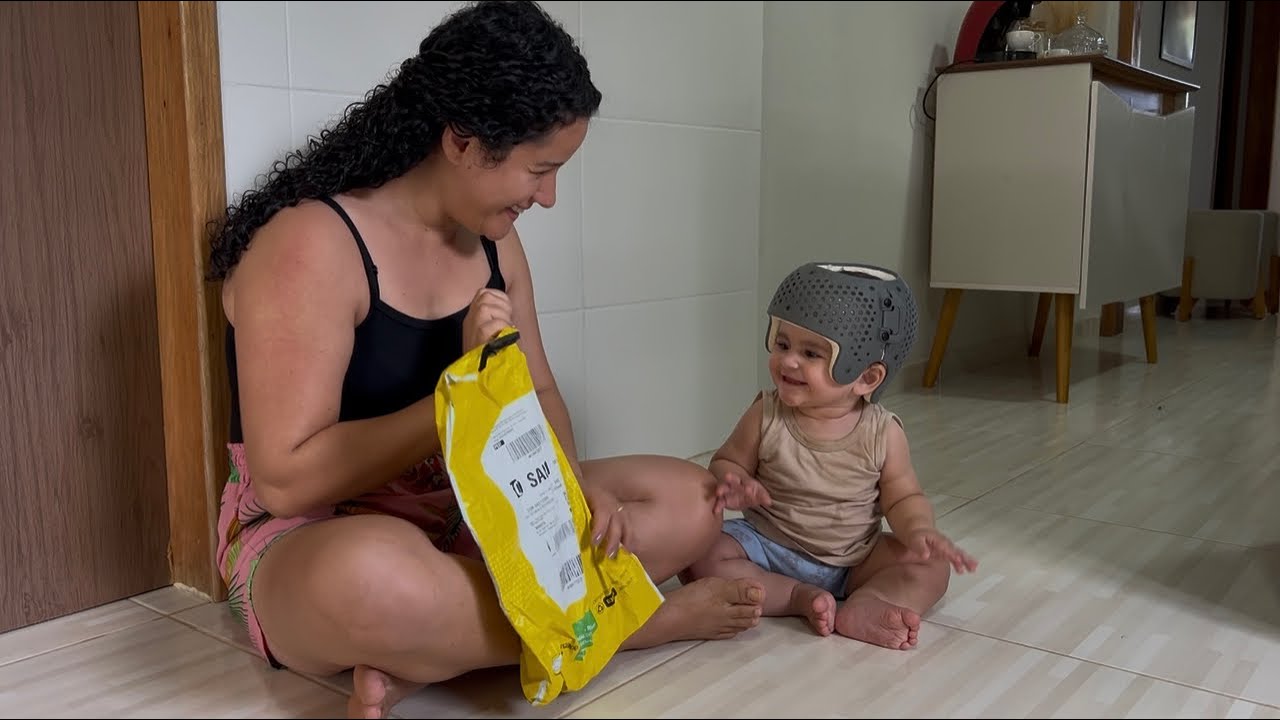 A FELICIDADE DELE COM O PRESENTE / SERÁ QUE VAMOS TER BOAS NOTÍCIAS DO TRATAMENTO 🙏