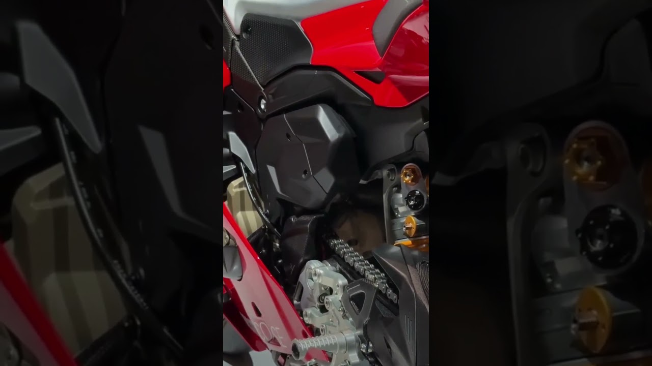 Ducati Panigale V4 R 2026: a moto de rua que passa dos 330 km/h e copia a MotoGP