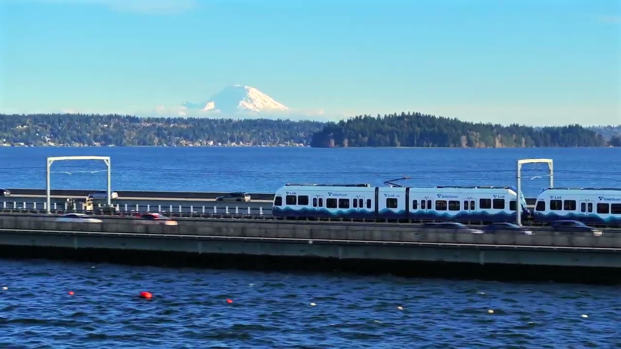 World's First Light Rail on a Floating Bridge | Sound Transit 2 Line Crosslake Connection in 4K