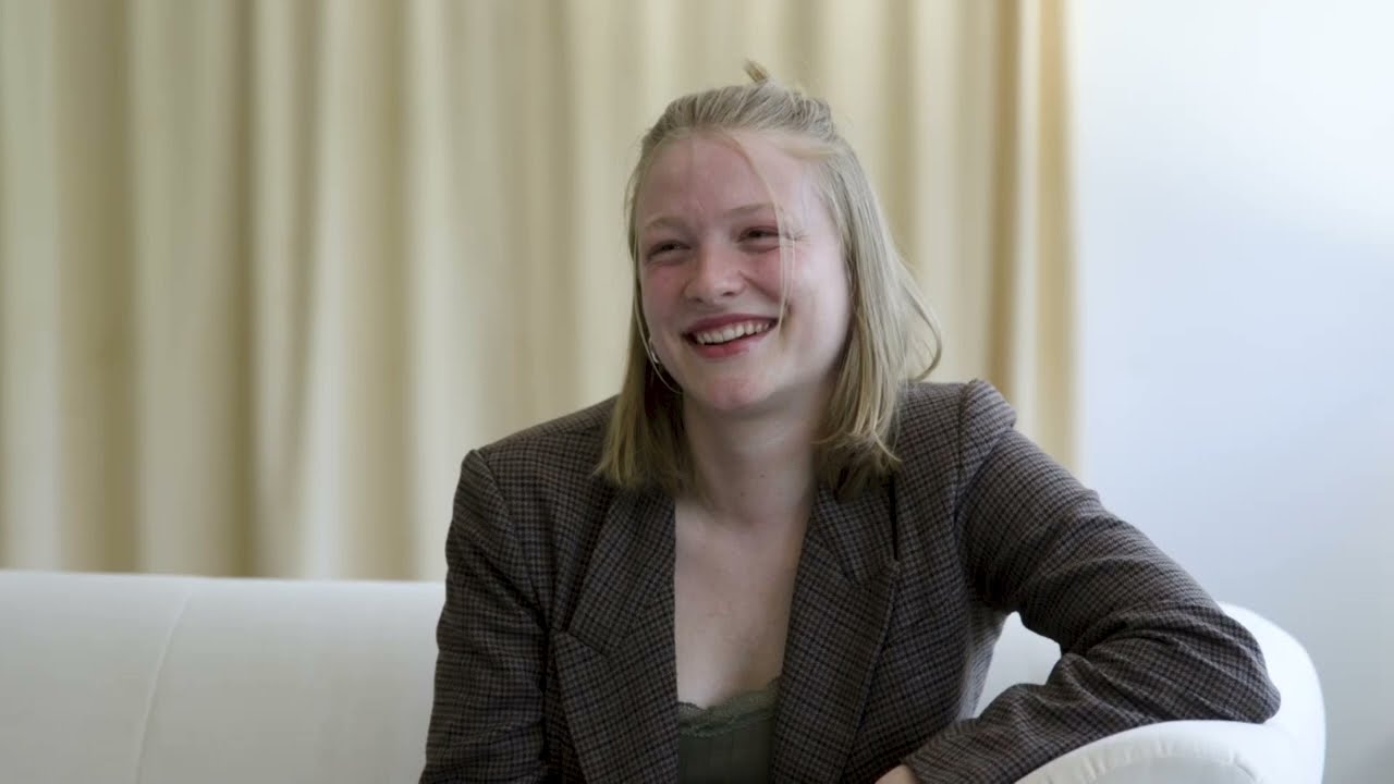 About Me Video -  Pauline Großmann - Schauspielerin