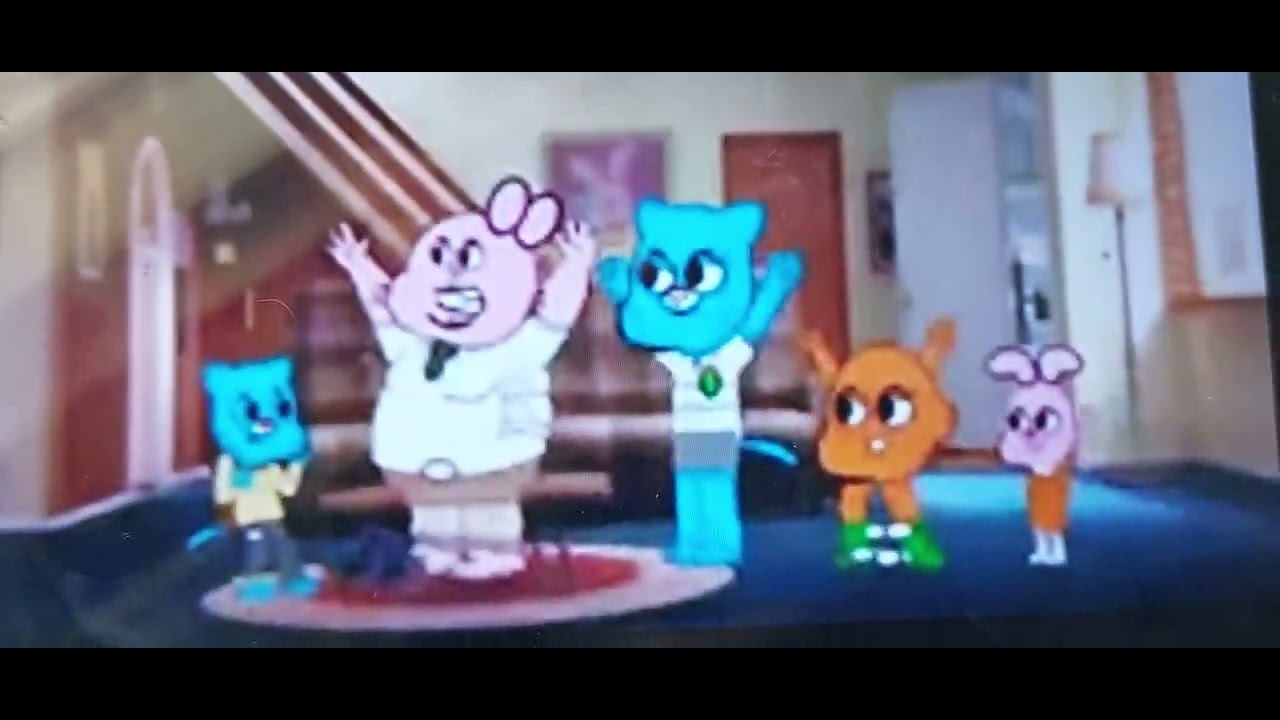 gumball quema el árbol de Navidad y  hace lorar a Darwin y anais y es castigado