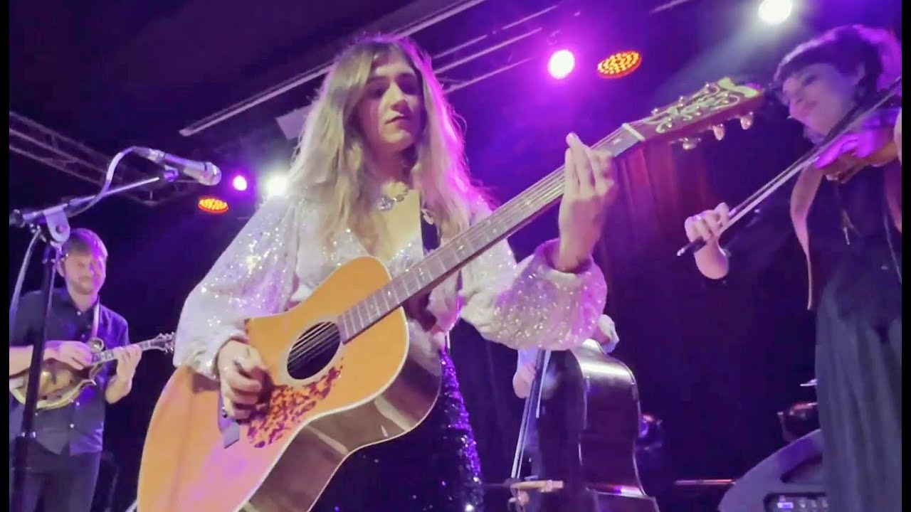 Sierra Ferrell Concert at Zanzabar venue in Louisville Kentucky