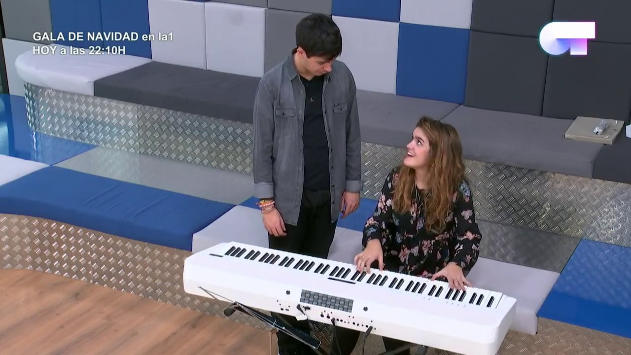Amaia canta El Mundo Extraño de El Mató A Un Polícia Motorizado | OT 2017