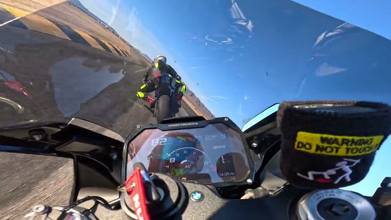 S1000RR x YZFR6 | Chuckwalla valley Raceway