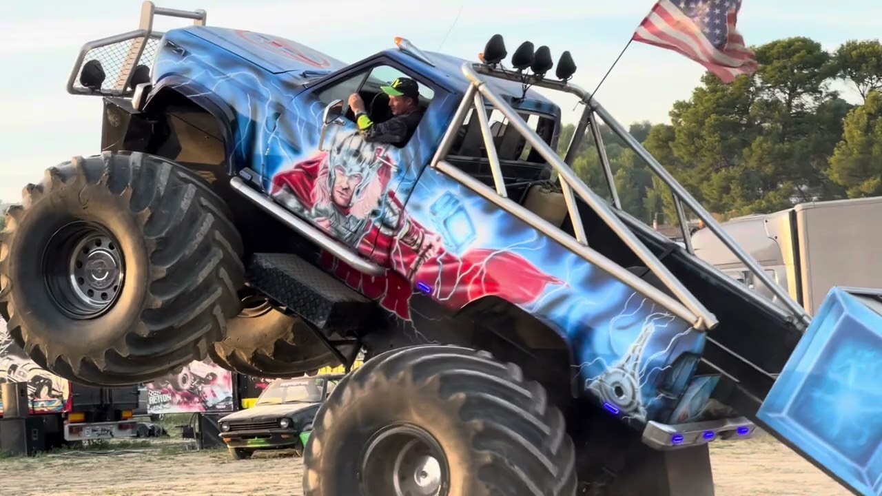 Monster truck show , cascadeurs, flash McQueen, cars, voitures, camions, feu, pat’patrouille, kids