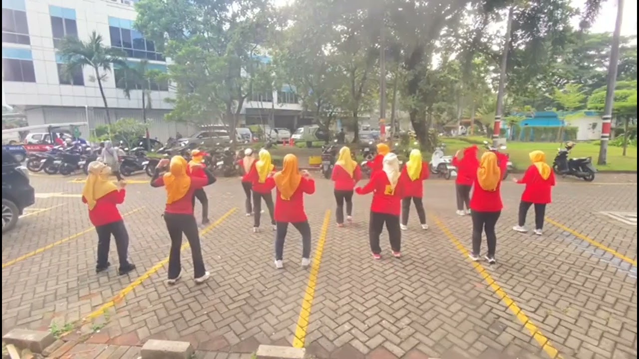 Sweet Mamacita Line Dance #choreo  by Adelaine Ade / Demo by SiskaLD 💃