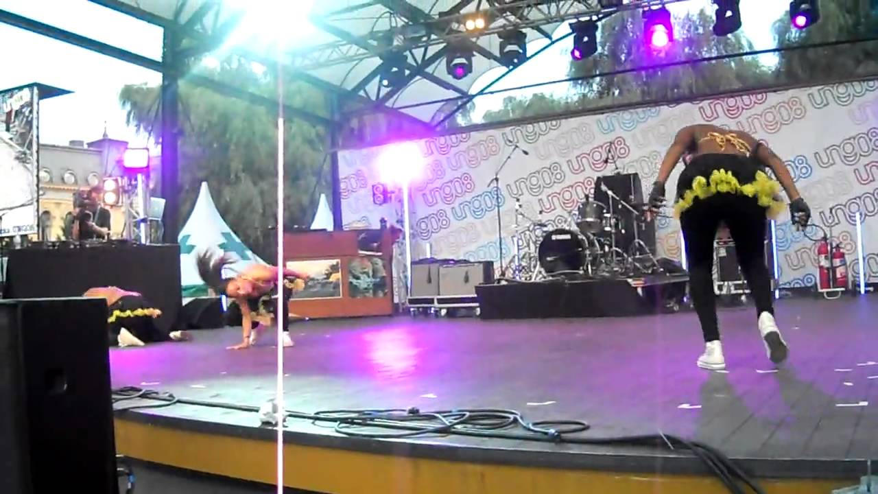 blackout dance crew @  ung 08 -  2010