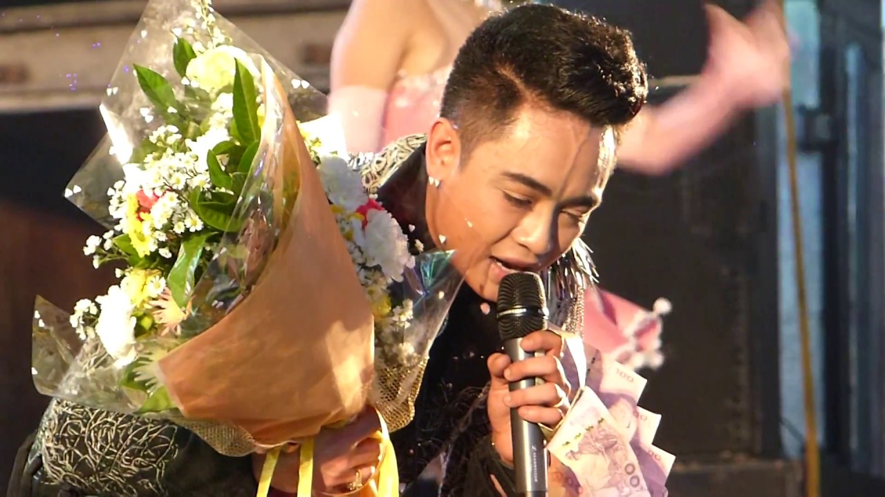 คอนเสิร์ตศรราม น้ำเพชร : เบลล์ เอนกลาภ 