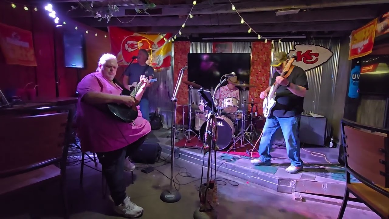 Whiskey Blend Band covering 