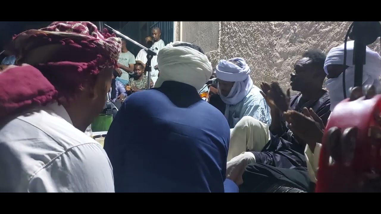 الفنان امود تفكيك