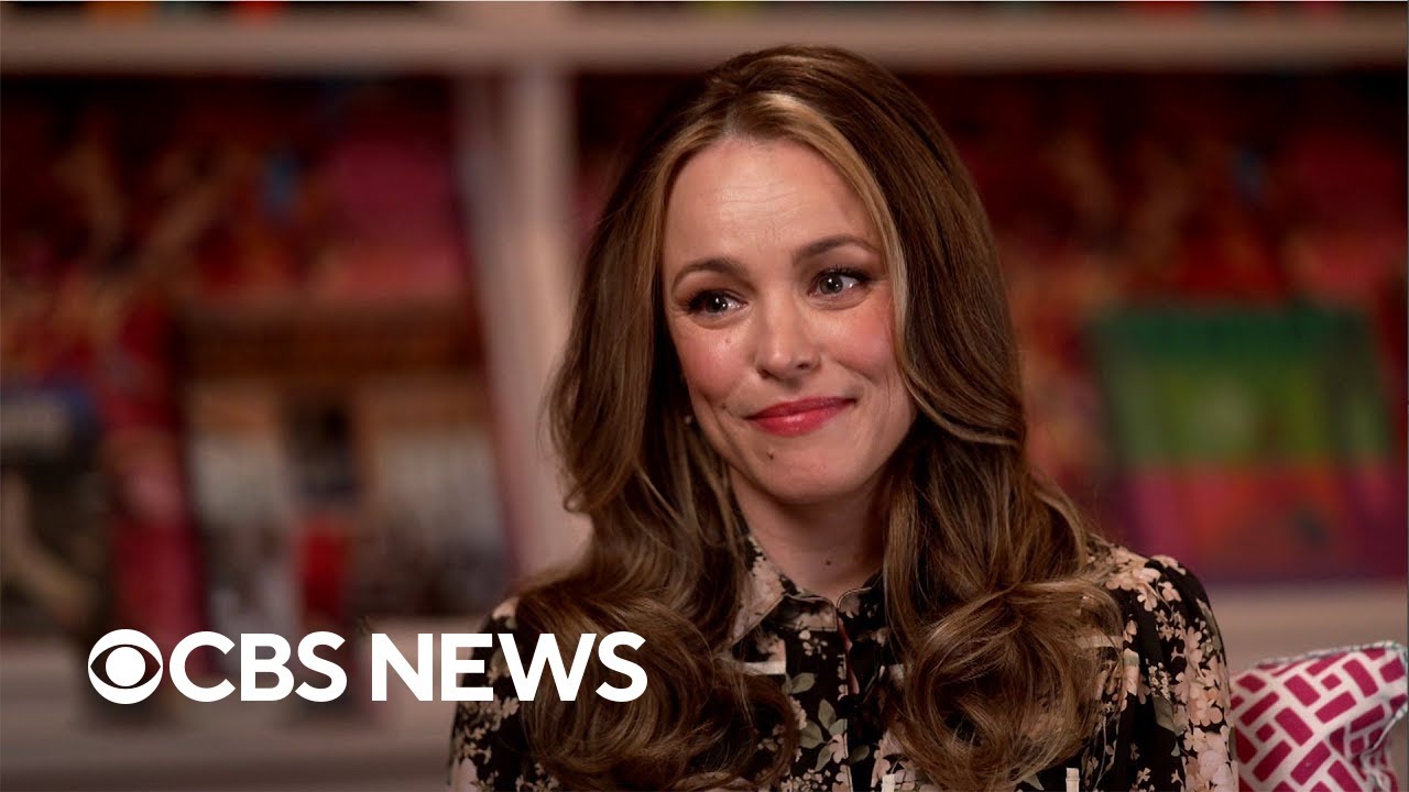 Rachel McAdams and a Venetian masquerade ball | Here Comes the Sun