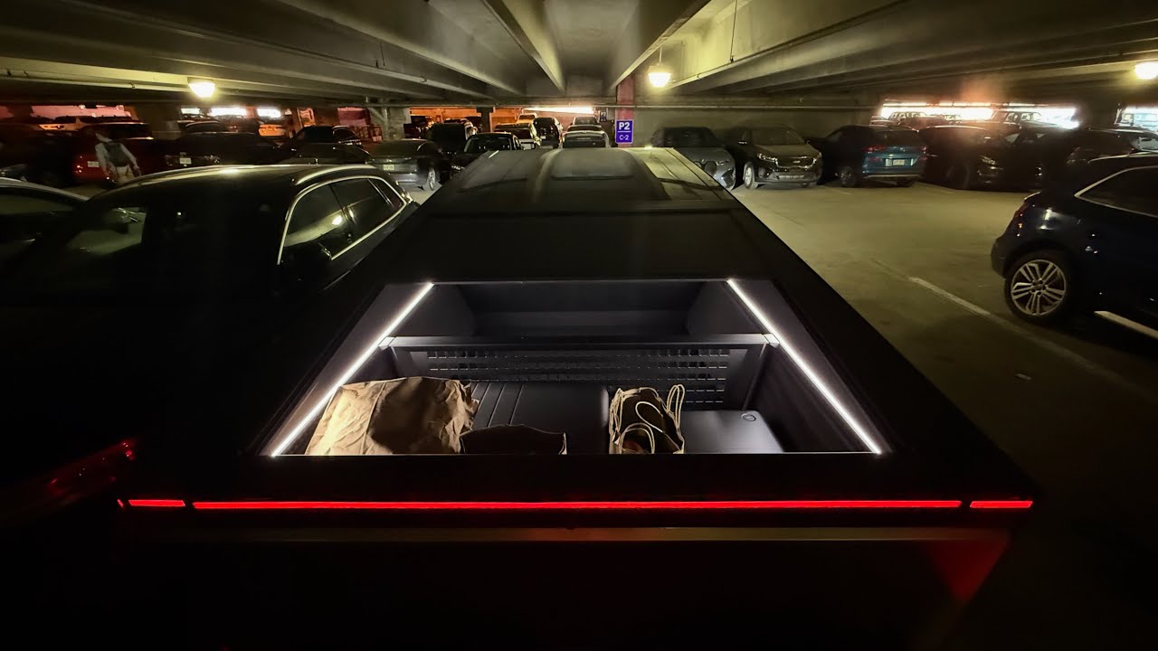Textile bed mat and Cargo divider for cybertruck installation