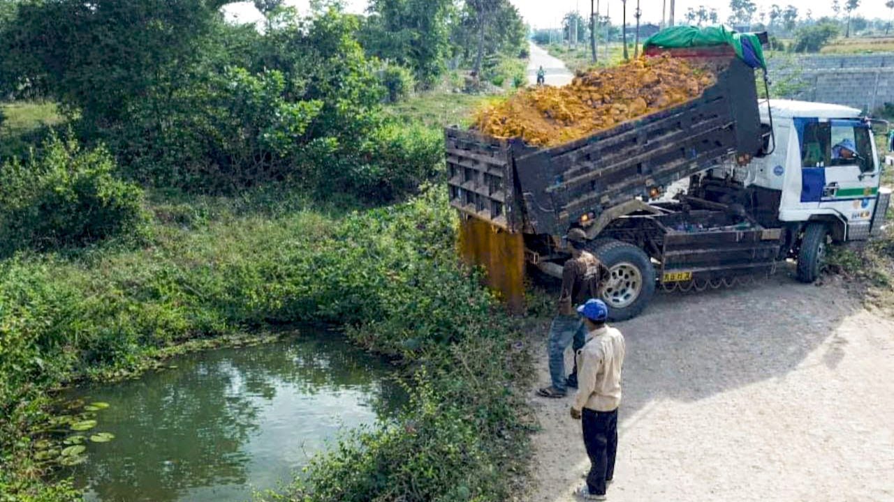 Be Watchful ! Beginning New Landfill Project Clear Land & Delete Canal Make Roads Komatsu Dozer(MIX)