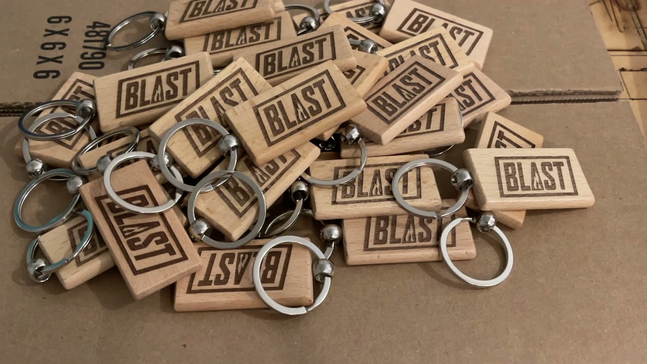xTool D1 10W Laser Engraver - Wood Keychain Tutorial