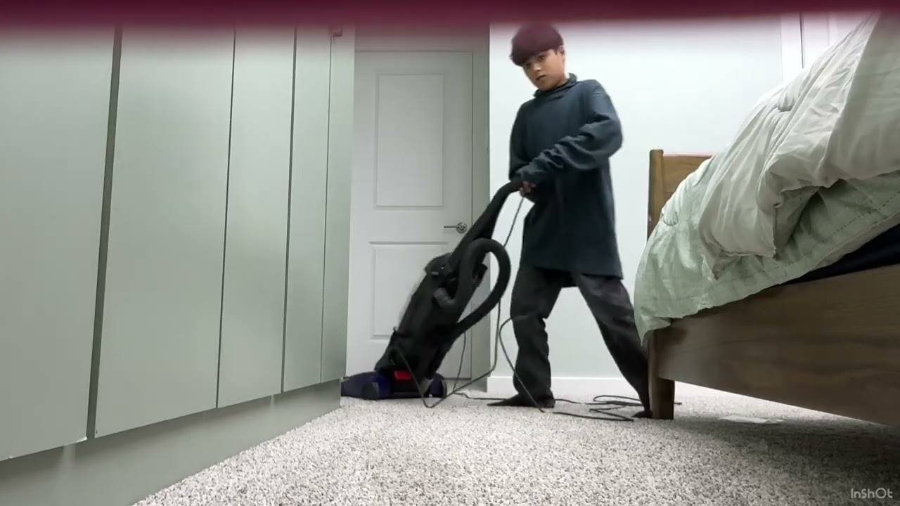Vaccuming bedrooms with the Bissell powerforce helix 1240 