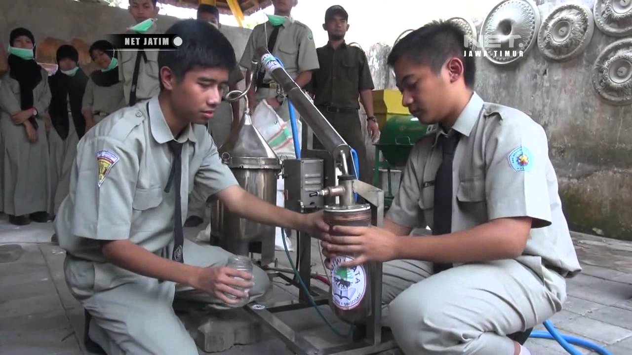Inovasi Siswa, Sampah Plastik Menjadi Bahan Bakar - NETJATIM