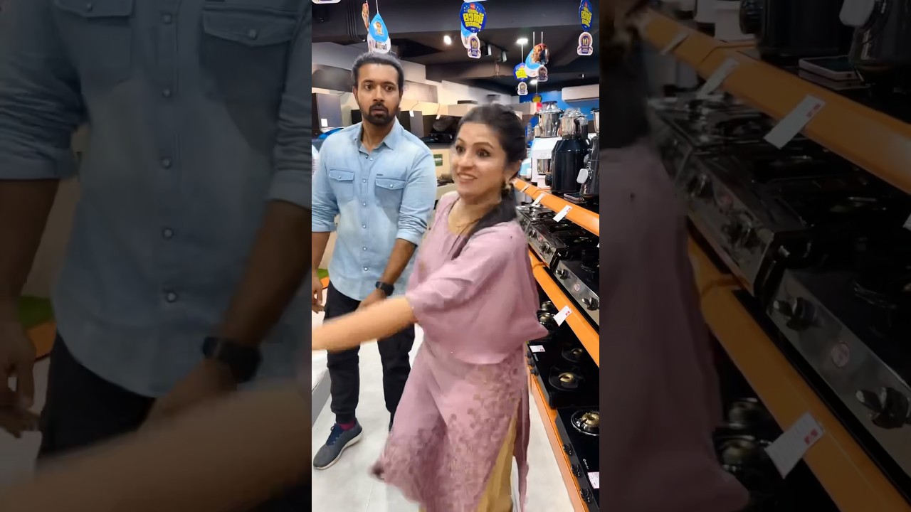 Ashley Look at Mee #ashleylookatme #celebrityvlog #souparnikasubhash #shoppingmania #couplevlog